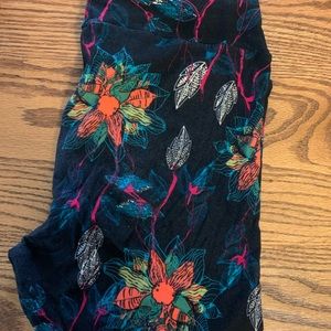 LuLaRoe OS leggings